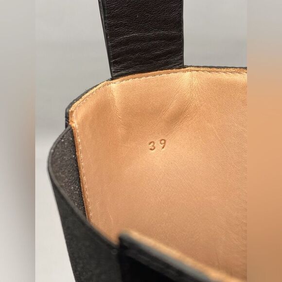 Bottega Veneta Lug Sole Leather Chelsea Boots size 39 - Picture 10 of 15